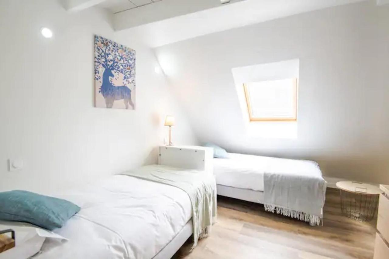 Comfortable Air-Conditioned T3 In The Heart Of Amboise With Parking Space Exterior photo